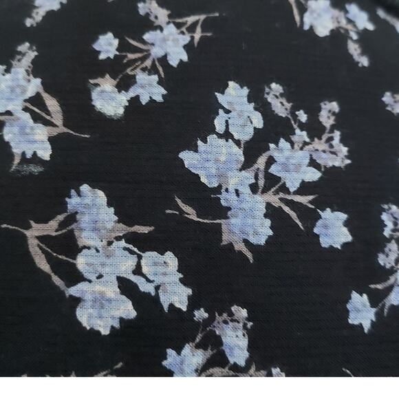 Lucky Brand Black w/Baby Blue Floral Print Button Down Size M - Picture 12 of 13